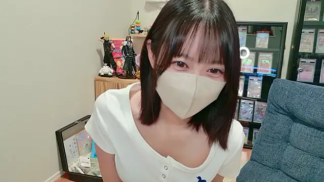 Snapshot of HIKARI_x0 chatting on October 7, 2025, 2:14 pm HIKARI x0 online show from October 7, 2025, 2:14 pm