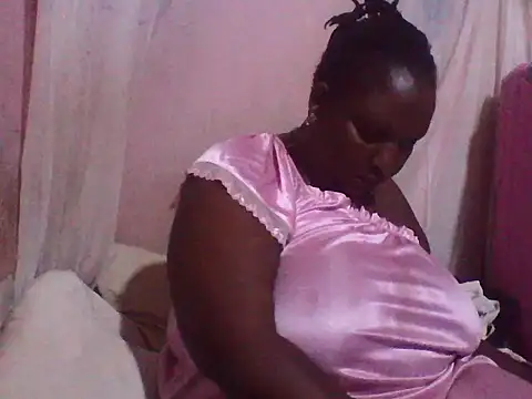 big clits online show from September 13, 2025, 11:15 pm