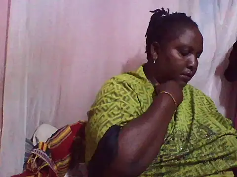 big clits online show from October 6, 2025, 4:04 pm