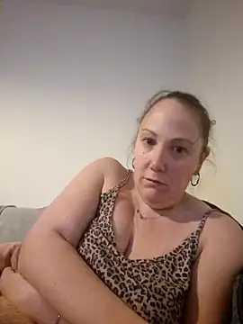 Wisie Cutie online show from February 16, 2025, 9:59 pm