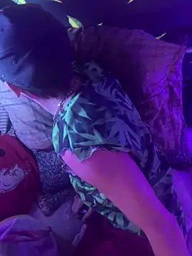 Snapshot of bugboy chatting on February 25, 2026, 9:24 pm bugboy online show from February 25, 2026, 9:24 pm