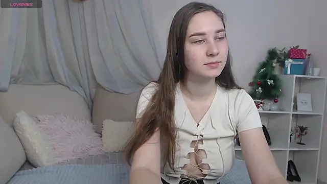 MollyBrams online show from December 8, 2024, 5:07 am