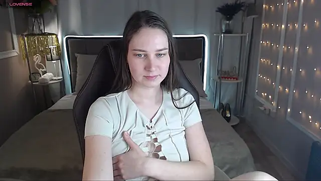 MollyBrams online show from January 30, 2025, 3:51 pm