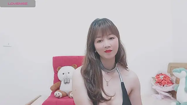 Holygirlsweet777 online show from January 8, 2025, 1:32 am