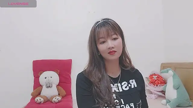 Holygirlsweet777 online show from January 10, 2025, 1:21 am