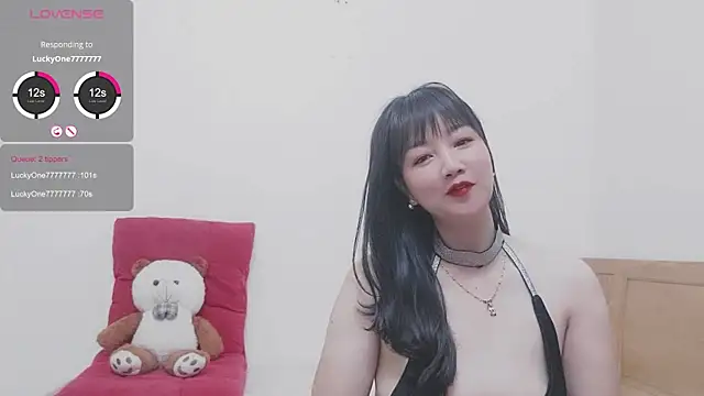 Holygirlsweet777 online show from January 16, 2025, 1:16 am