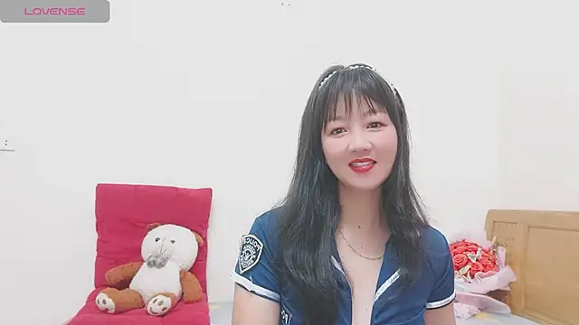 Holygirlsweet777 online show from January 23, 2025, 1:08 am