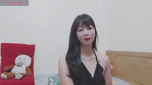 Holygirlsweet777 online show from February 14, 2025, 1:23 am