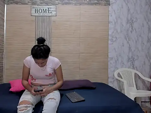 GIRLORI22 online show from October 10, 2025, 7:57 pm