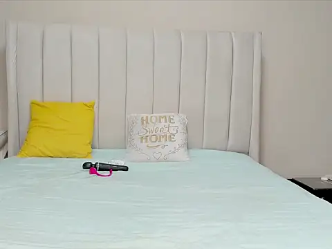  heavenlysent online show from October 28, 2025, 3:36 pm