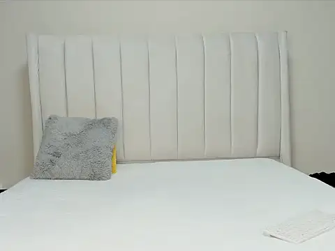  heavenlysent online show from December 2, 2025, 1:33 am