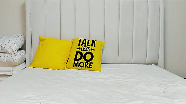  heavenlysent online show from March 23, 2026, 1:20 am