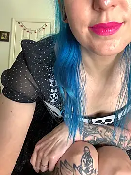 MissCumberdale online show from February 15, 2025, 7:28 pm