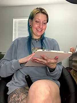 Snapshot of MissCumberdale chatting on January 17, 2026, 8:01 pm MissCumberdale online show from January 17, 2026, 8:01 pm