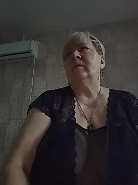 EffectFiona online show from March 23, 2026, 2:04 am