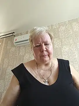 EffectFiona online show from May 24, 2026, 4:17 am