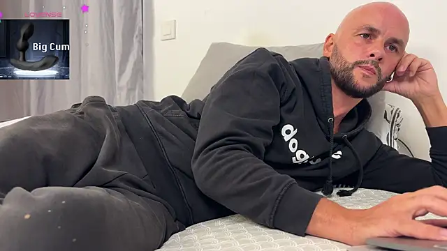Snapshot of tim_beard chatting on July 15, 2026, 2:06 am tim beard online show from July 15, 2026, 2:06 am