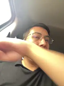 andrewmhilton  online show from March 8, 2025, 6:16 pm