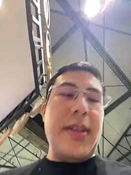 andrewmhilton  online show from March 15, 2025, 12:04 am