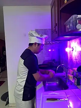 andrewmhilton  online show from September 17, 2025, 6:53 pm