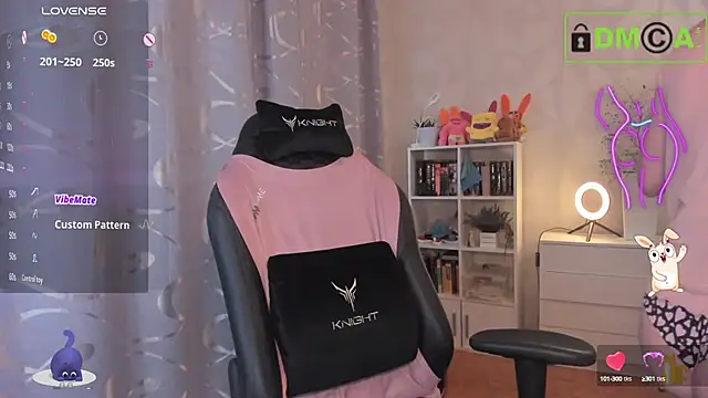 AnnyHoney  online show from October 14, 2025, 9:10 am