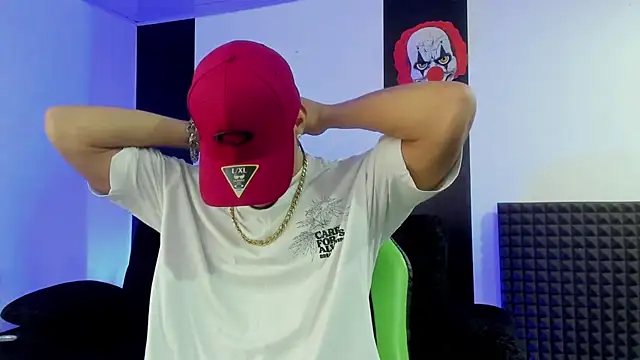 jhonnysnow17 online show from March 9, 2025, 8:51 am