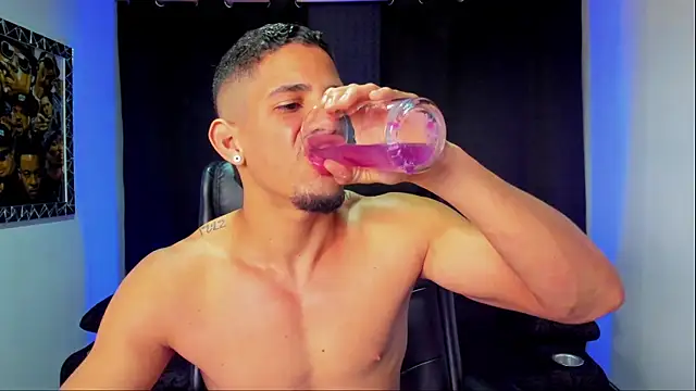 jhonnysnow17 online show from October 26, 2025, 3:18 pm