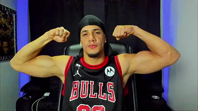 jhonnysnow17 online show from November 2, 2025, 11:51 pm