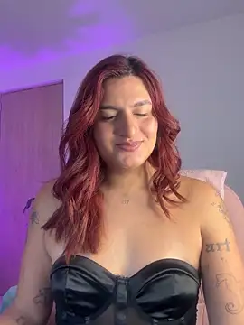 Snapshot of ari_artis chatting on October 4, 2025, 8:29 pm ari artis online show from October 4, 2025, 8:29 pm