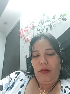 Poojabhabi101 online show from November 14, 2025, 5:39 am