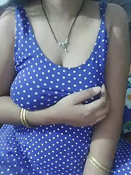 Poojabhabi101 online show from May 21, 2026, 6:15 pm