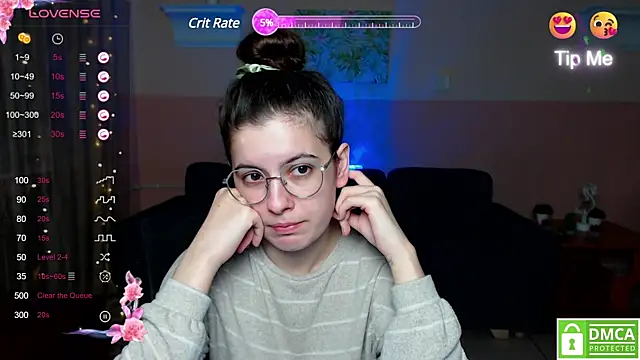 Aminabeatris online show from March 4, 2025, 12:33 pm