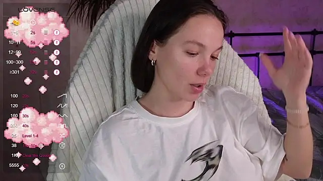 lil luna x online show from April 1, 2026, 10:29 pm