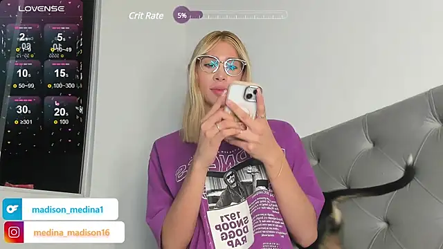 Madison Medina online show from December 26, 2024, 2:01 am