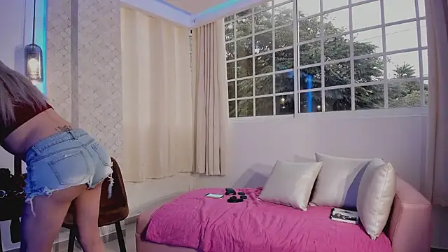 AlejandraDangerGirl online show from February 22, 2025, 12:19 pm