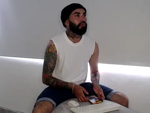 transgenderboy online show from May 30, 2026, 4:26 pm