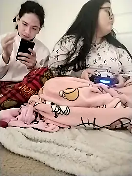 LiverandBrat77 online show from January 31, 2026, 7:11 pm