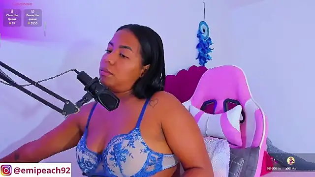 Snapshot of samanthaabloom chatting on October 16, 2025, 12:00 am samanthaabloom online show from October 16, 2025, 12:00 am