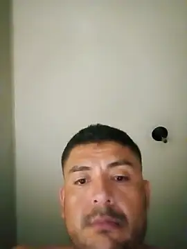 Gdlgayclouds online show from October 9, 2025, 7:50 am