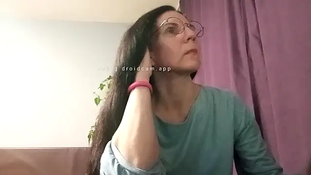 AlfejiRise online show from November 21, 2025, 3:44 pm