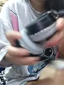 Snapshot of Doll_Nepali chatting on February 19, 2025, 9:47 pm Doll Nepali online show from February 19, 2025, 9:47 pm