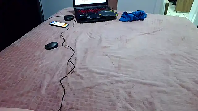 Kellynha Sweet online show from January 1, 2025, 9:52 pm