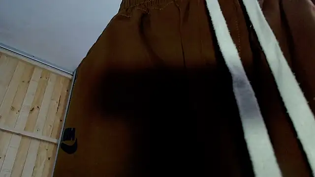 VickyJackson  online show from March 17, 2025, 7:58 pm