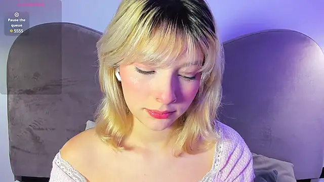 Snapshot of Ania_jones chatting on December 21, 2024, 7:38 pm Ania jones online show from December 21, 2024, 7:38 pm