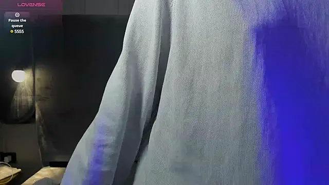 Snapshot of Ania_jones chatting on March 11, 2025, 8:31 pm Ania jones online show from March 11, 2025, 8:31 pm