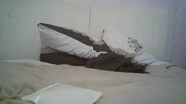 Nikita65150 online show from December 18, 2025, 10:21 am