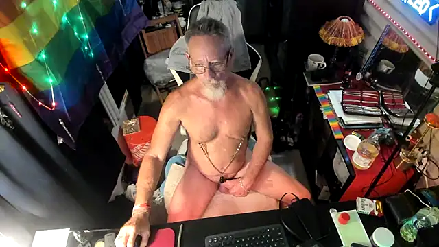 Daddysthick online show from September 26, 2025, 3:54 am