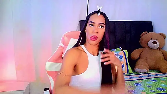 carmen14 online show from April 18, 2026, 5:44 am