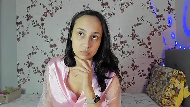 Alisagold90 online show from November 30, 2025, 11:25 am