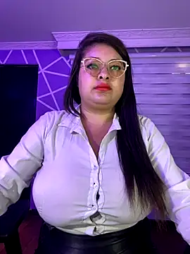 MiiaaJoness online show from October 29, 2025, 2:52 pm